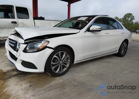 2017 Mercedes-Benz C 300 из США, поврежденный, VIN 55SWF4JB6HU200022
